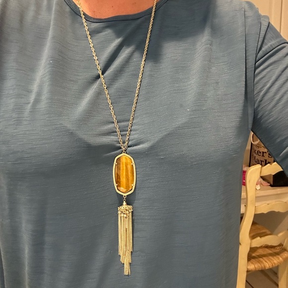 Kendra Scott Rayne Tiger’s Eye Necklace - Picture 2 of 5